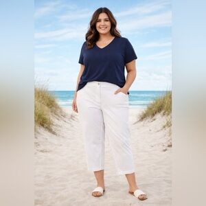 J. Jill White Crops Size 16  Fit Capris Front Zip